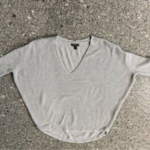 Express Women's Oversized Light Grey Sweater - Size S ⭐